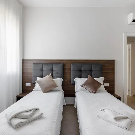 Le Dodici Porte - Porta Zamboni 5 By District Apartment *