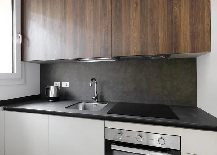 Le Dodici Porte - Porta Zamboni 5 By District 볼로냐