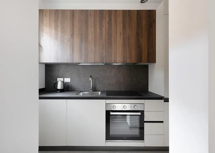 Le Dodici Porte - Porta Zamboni 5 By District