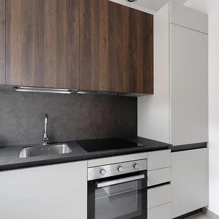 Le Dodici Porte - Porta Zamboni 5 By District *