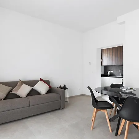 Le Dodici Porte - Porta Zamboni 5 By District * Bolonya